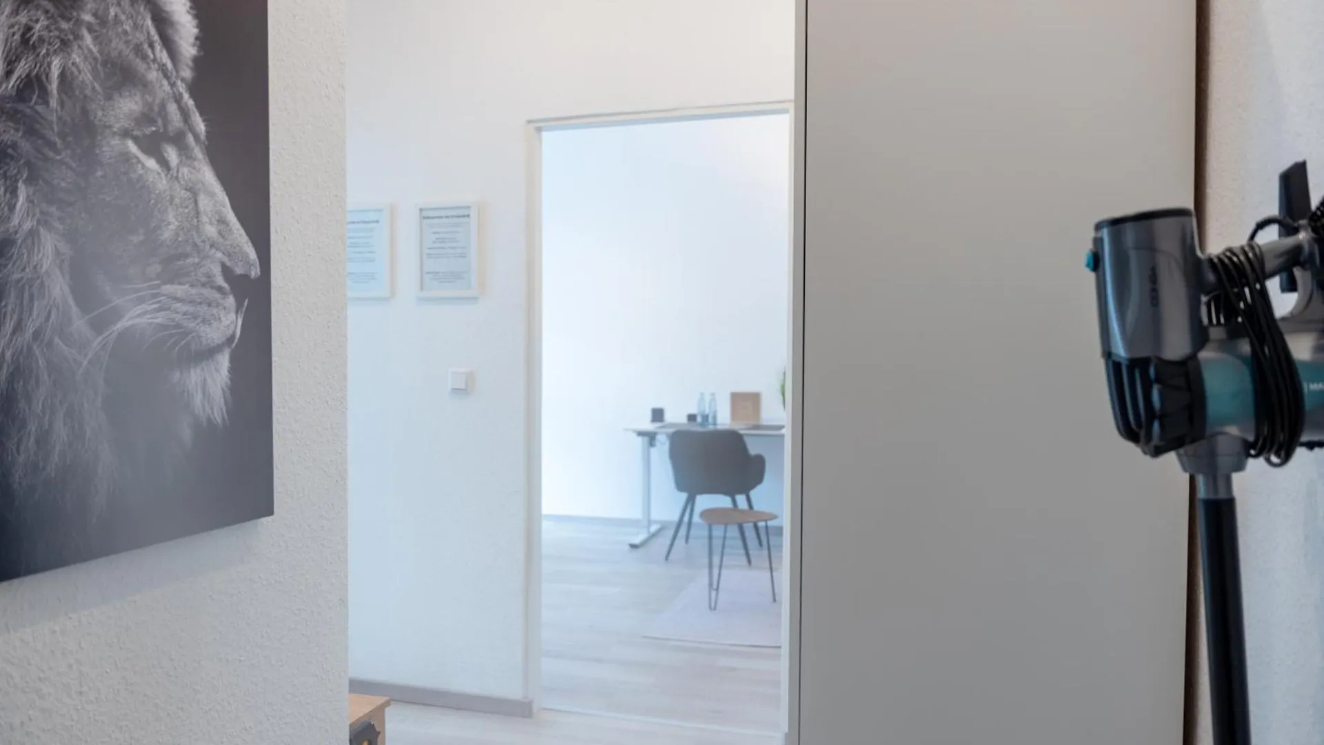 Modernes Apartment In Top Lage Komfortabel Eingerichtet Mit Arbeitsplatz Und Kueche - Geibelsuite 汉诺威