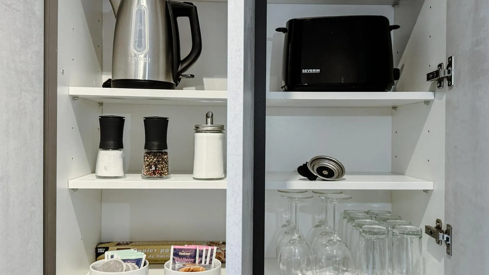 Modernes Apartment In Top Lage Komfortabel Eingerichtet Mit Arbeitsplatz Und Kueche - Geibelsuite Hannover 0*,